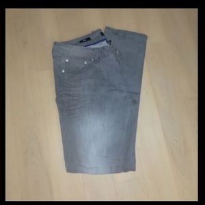 NWOT Gray skinny leg jeans
